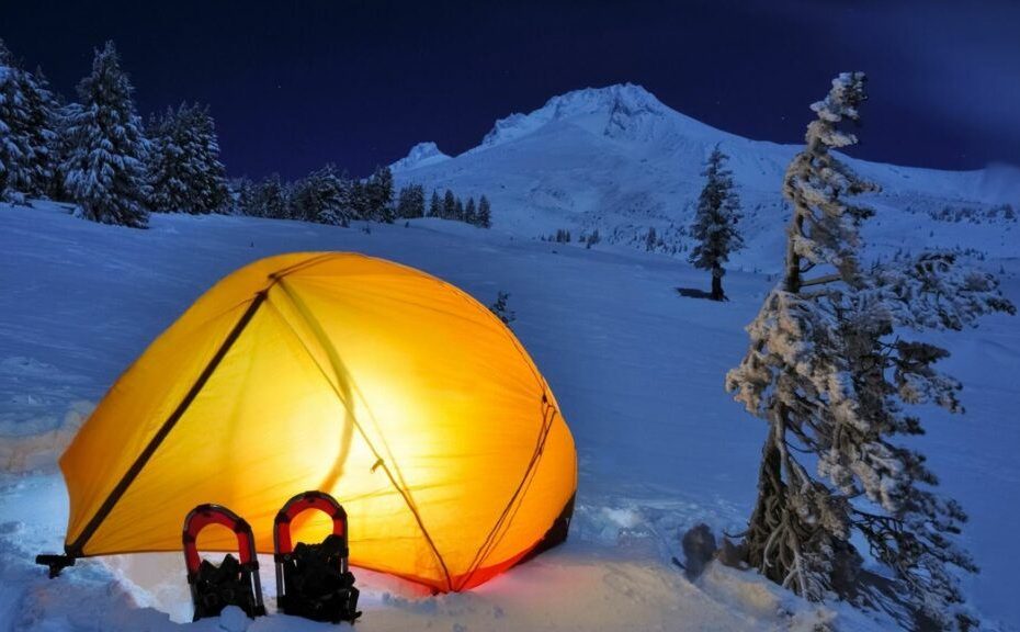 night snow camping